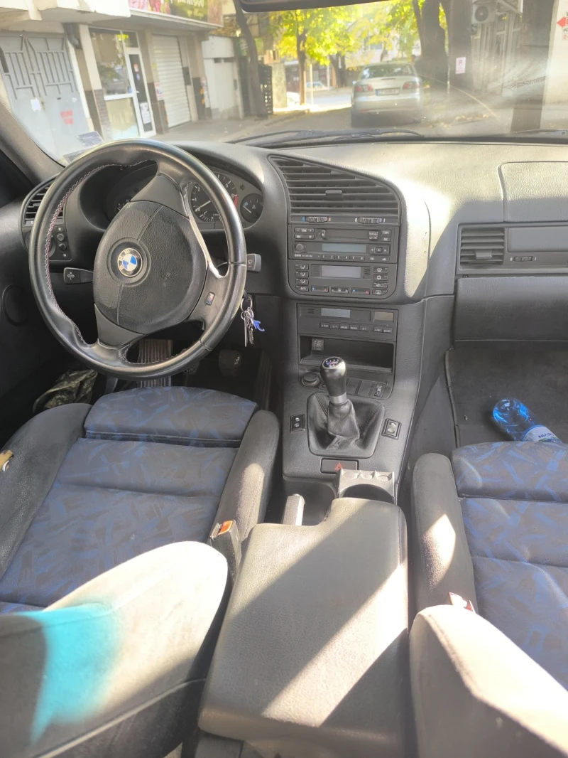 BMW 318, снимка 6 - Автомобили и джипове - 48245054