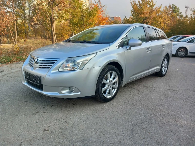 Toyota Avensis 2.0i , снимка 1 - Автомобили и джипове - 48377184