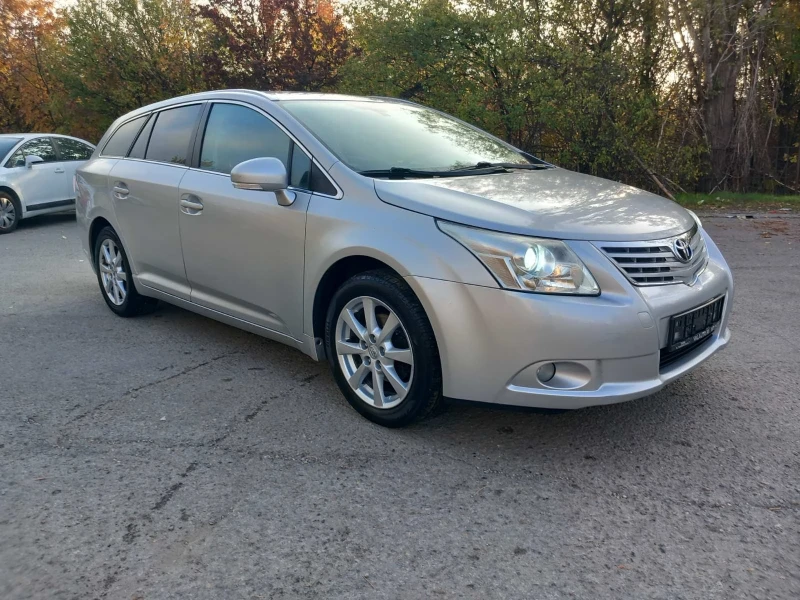 Toyota Avensis 2.0i , снимка 3 - Автомобили и джипове - 48377184