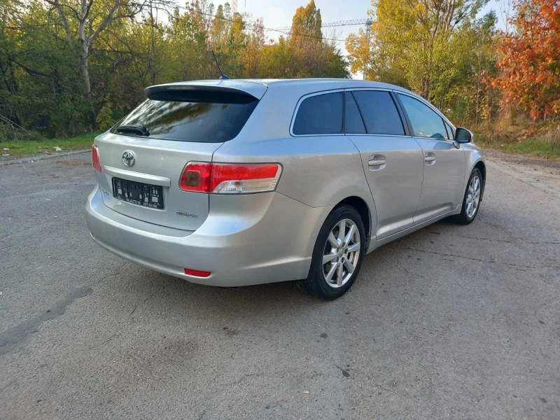 Toyota Avensis 2.0i , снимка 5 - Автомобили и джипове - 48377184