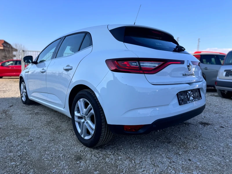 Renault Megane 1.5dci navi/keyless/pdc, снимка 4 - Автомобили и джипове - 49257752