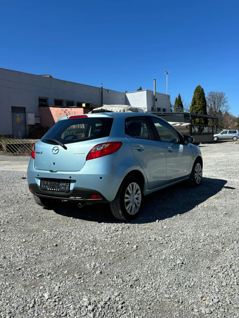 Mazda 2 1.3 i, снимка 6 - Автомобили и джипове - 49608425