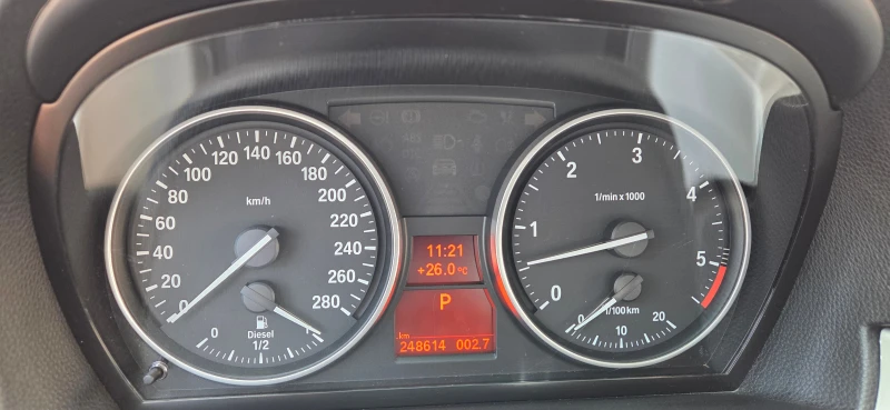 BMW 335 E91, снимка 7 - Автомобили и джипове - 52662759