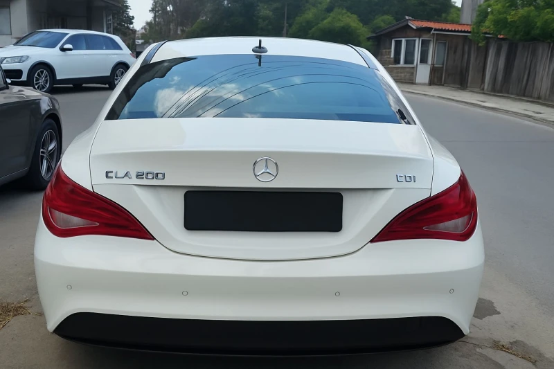 Mercedes-Benz CLA 200, снимка 2 - Автомобили и джипове - 52681779