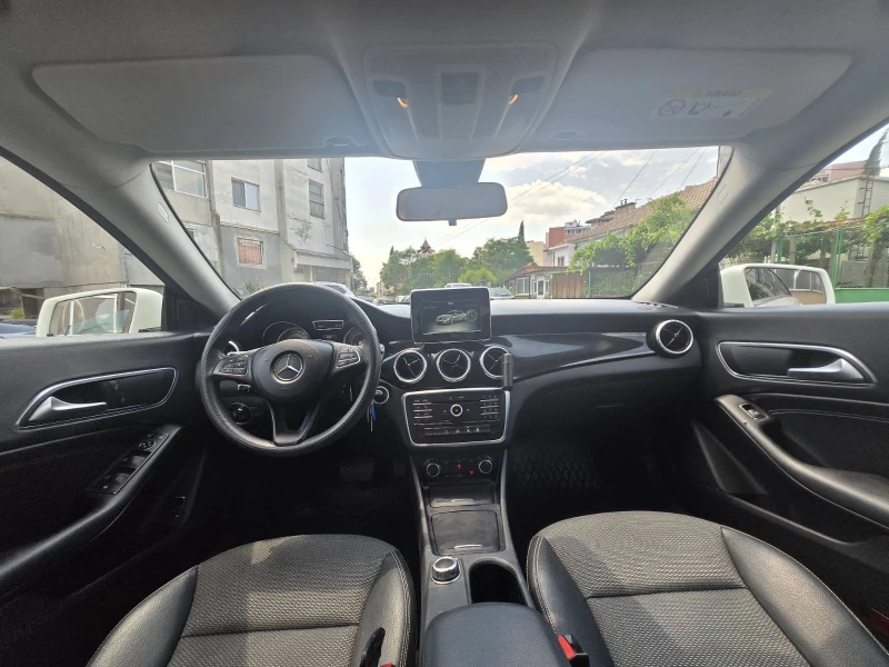 Mercedes-Benz CLA 200, снимка 8 - Автомобили и джипове - 52681779