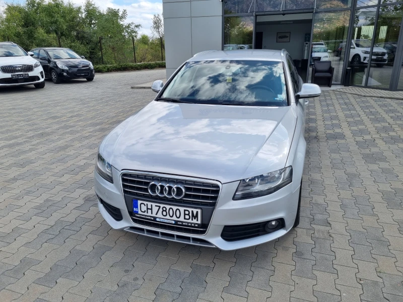 Audi A4 1.8T БЕНЗИН-ПЕРФЕКТЕН!, снимка 3 - Автомобили и джипове - 51687481
