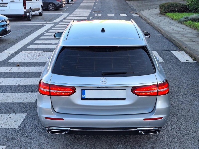 Mercedes-Benz E 220 E220D, снимка 8 - Автомобили и джипове - 51750227