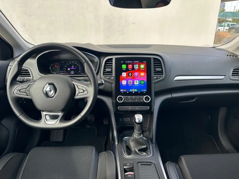 Renault Megane 1.3 TCe Techno, снимка 7 - Автомобили и джипове - 51836695