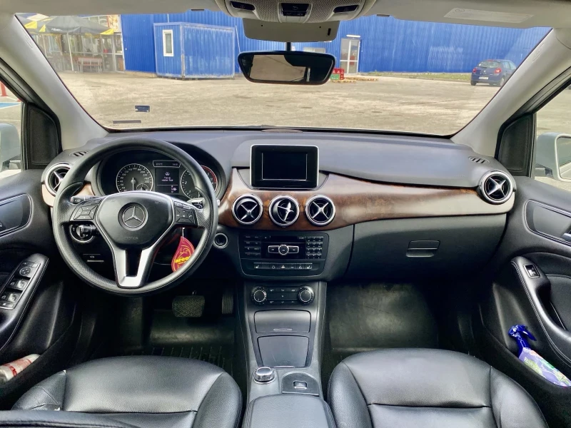 Mercedes-Benz B 180, снимка 9 - Автомобили и джипове - 52305642