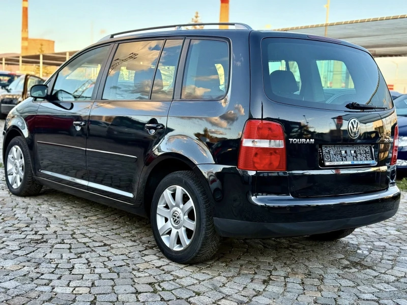 VW Touran 2.0 6-скорости, снимка 3 - Автомобили и джипове - 52226072