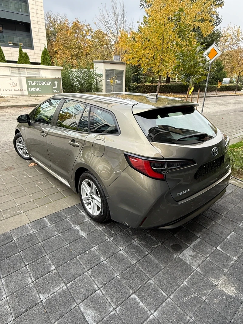 Toyota Corolla 1.8 Hybrid СЕРВИЗНА ИСТОРИЯ, снимка 4 - Автомобили и джипове - 52634992