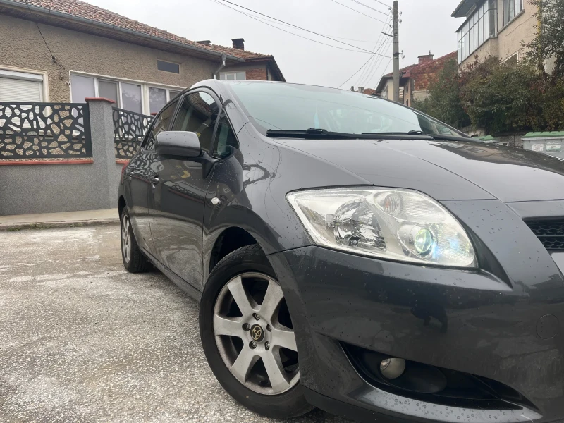 Toyota Auris, снимка 3 - Автомобили и джипове - 52372292