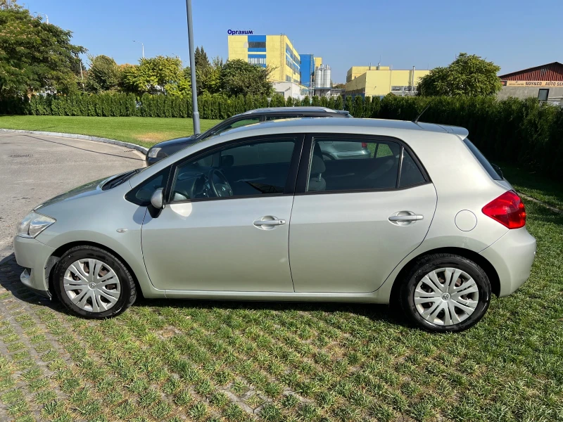 Toyota Auris, снимка 5 - Автомобили и джипове - 52422658