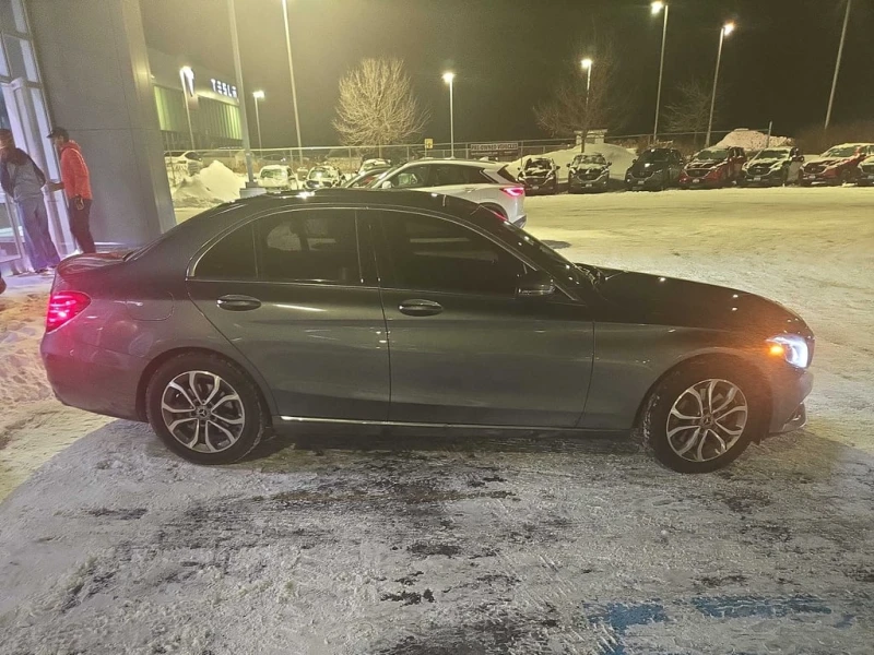 Mercedes-Benz C 300 * CARFAX * ЦЕНА ДО БГ, снимка 4 - Автомобили и джипове - 53174403