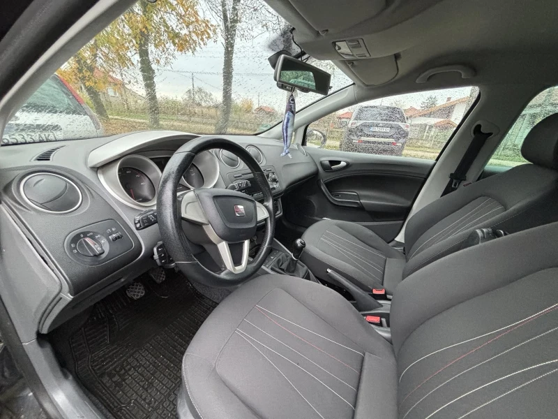 Seat Ibiza, снимка 10 - Автомобили и джипове - 53262952