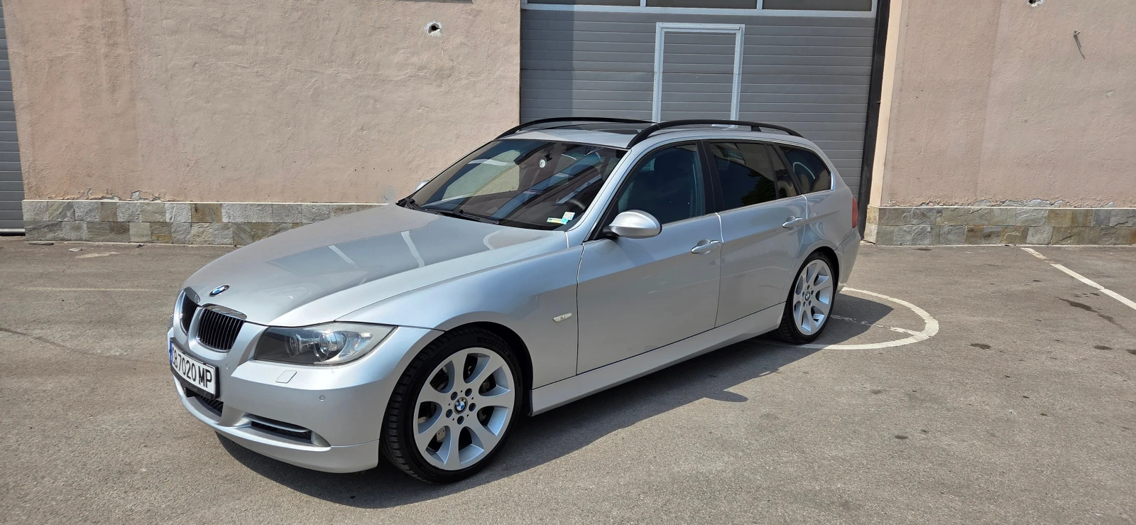 BMW 335 E91, снимка 1