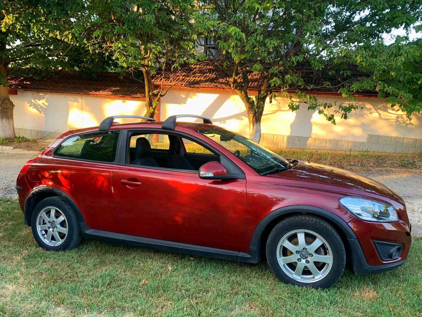 Volvo C30 1.6 Бензин - изображение 4