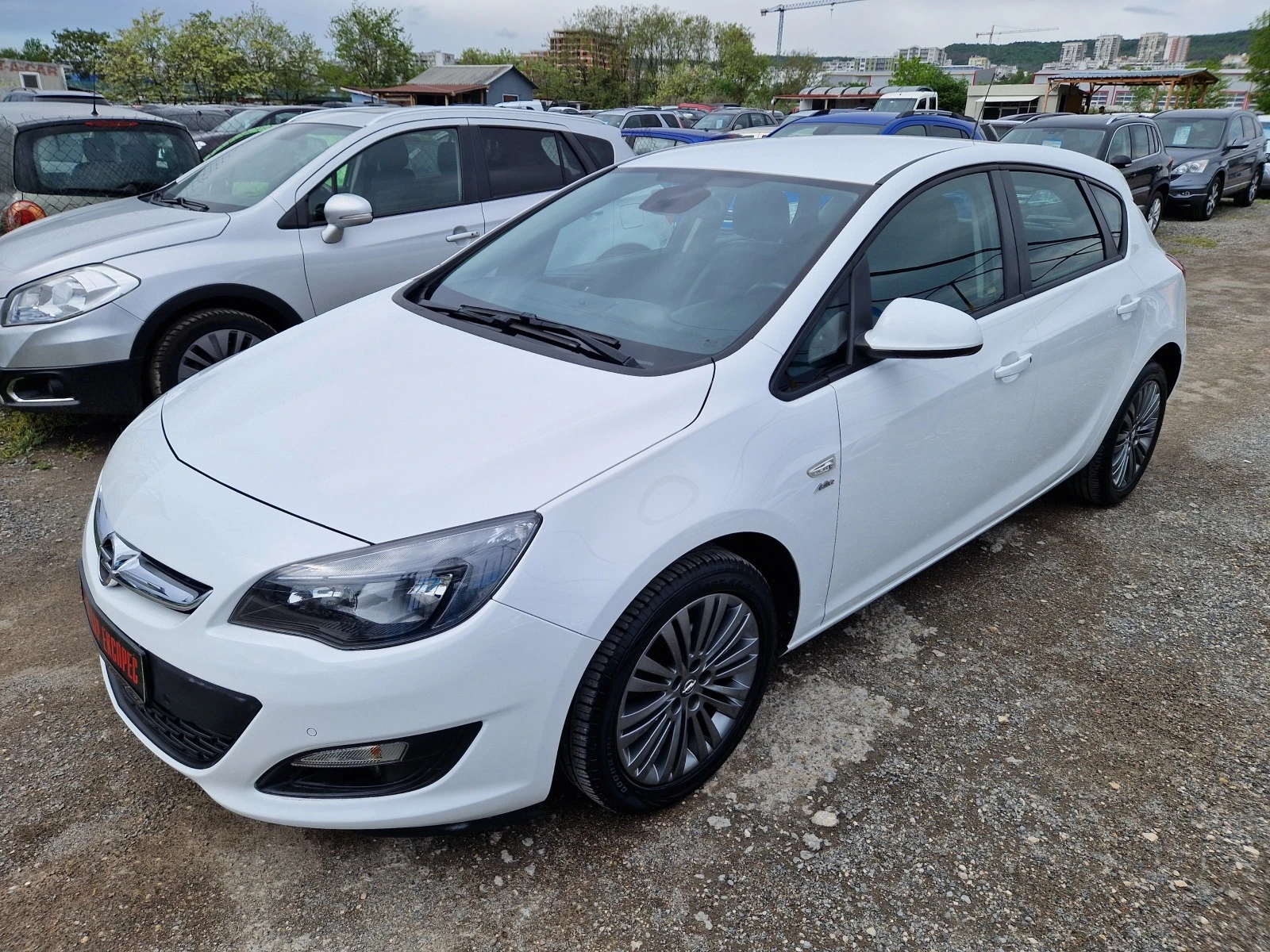 Opel Astra 1.4T Фейслифт - изображение 5