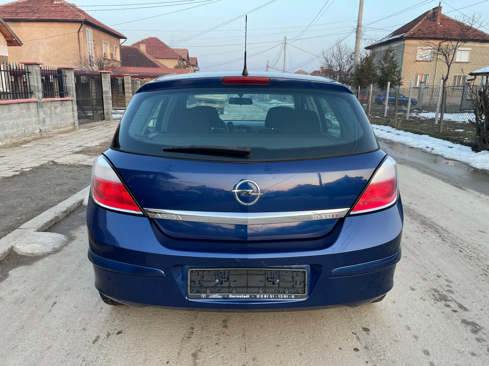 Opel Astra 1.9 JTD 150к.с - изображение 5