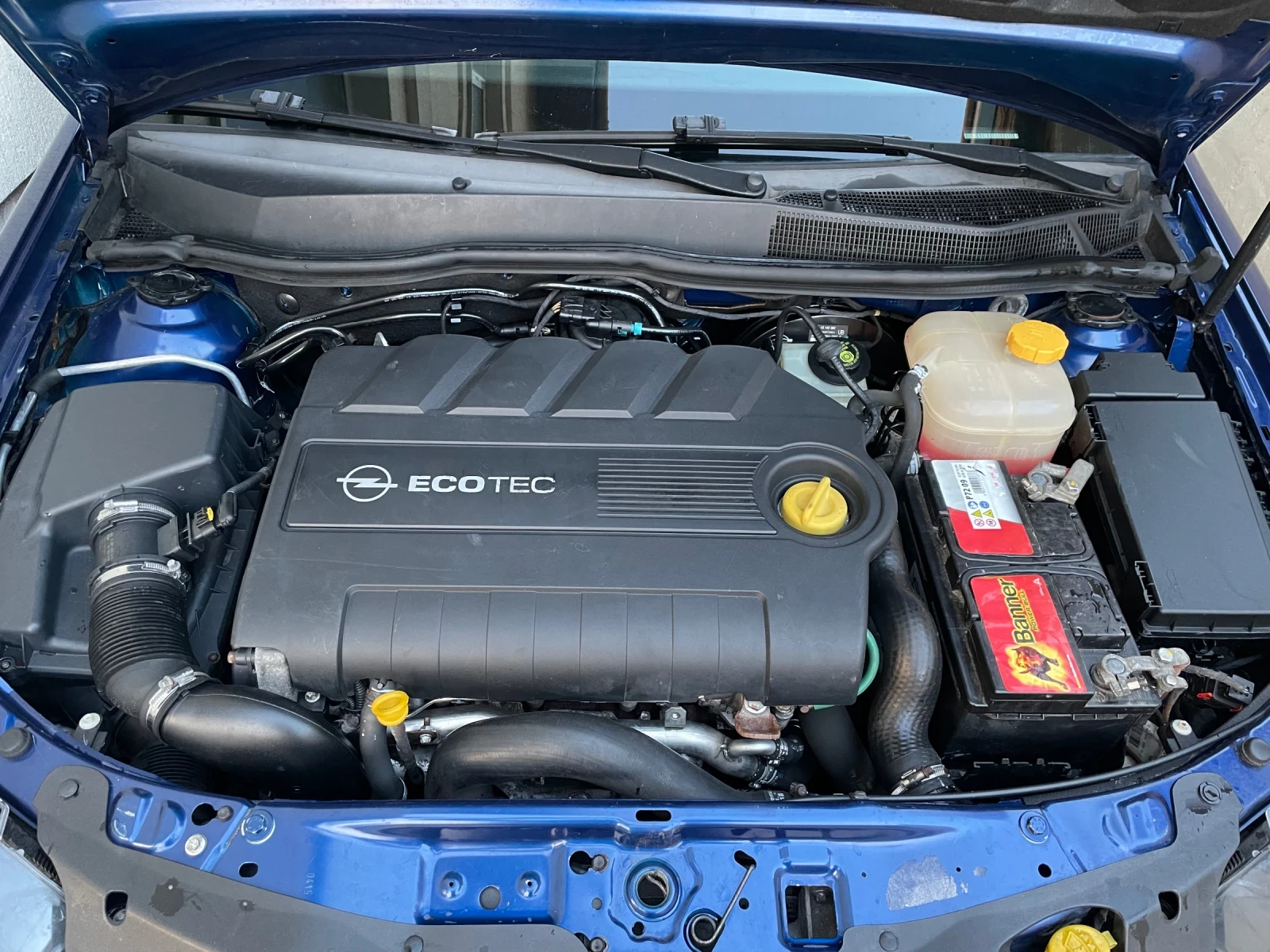 Opel Astra 1.9 JTD 150к.с - изображение 10