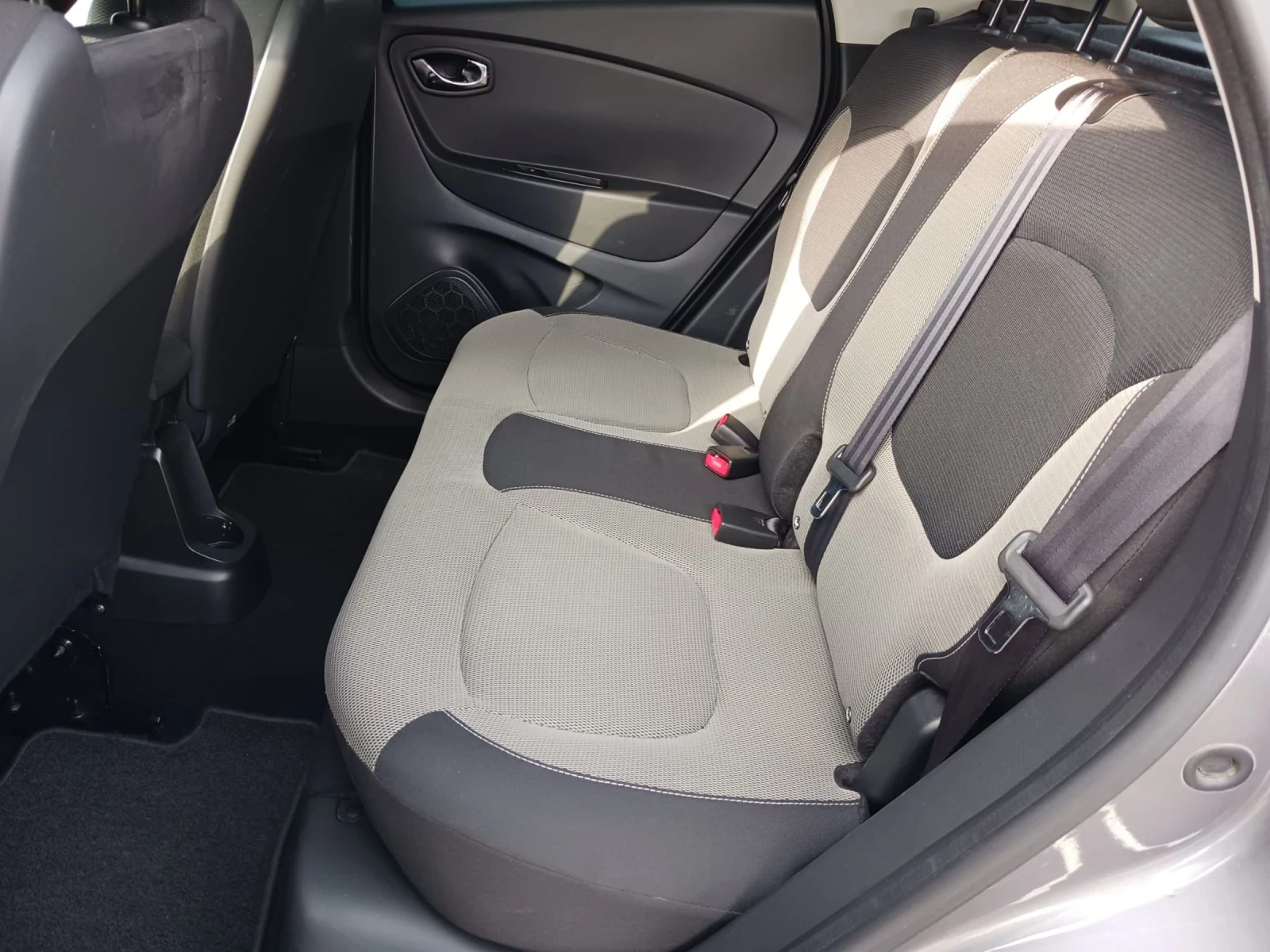 Renault Captur 1.5 dci - изображение 8