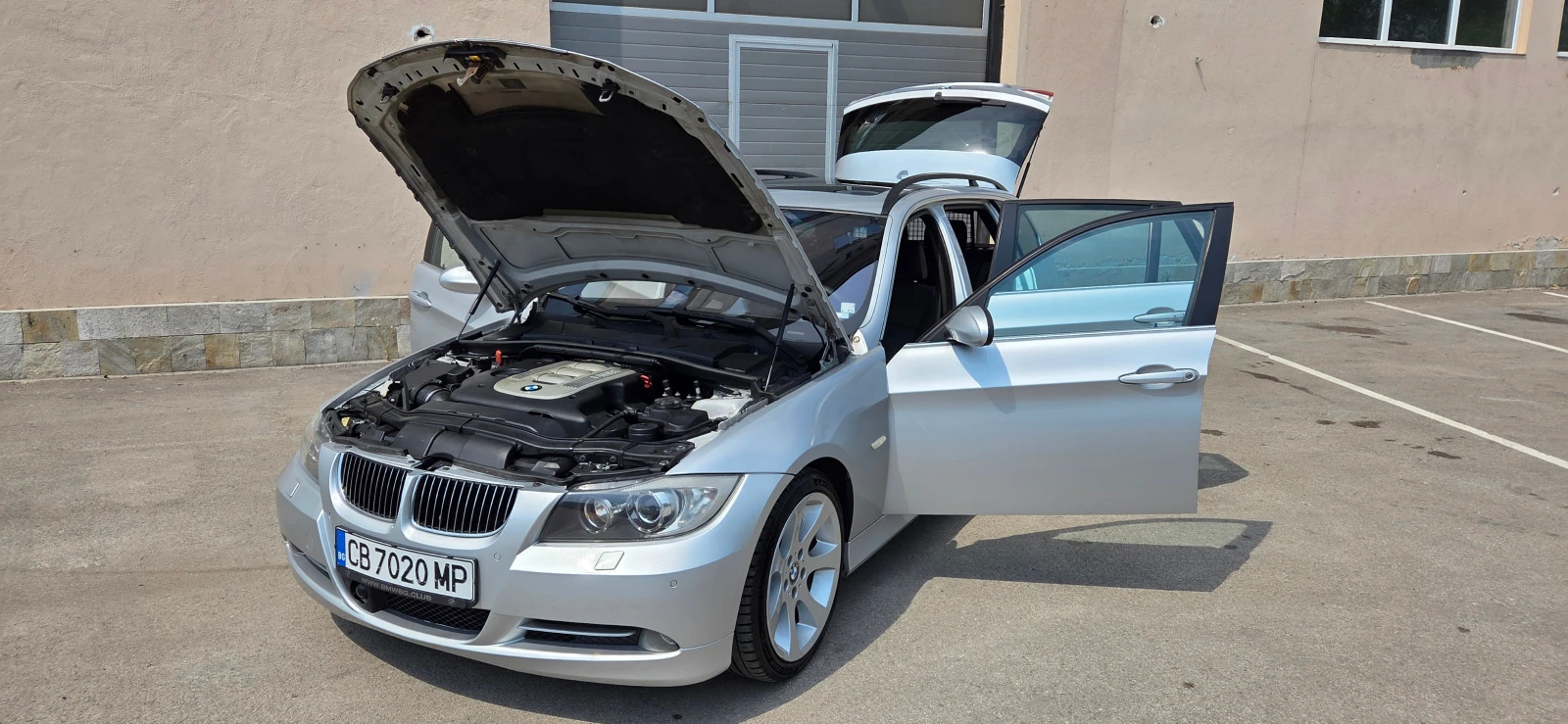 BMW 335 E91 - изображение 8