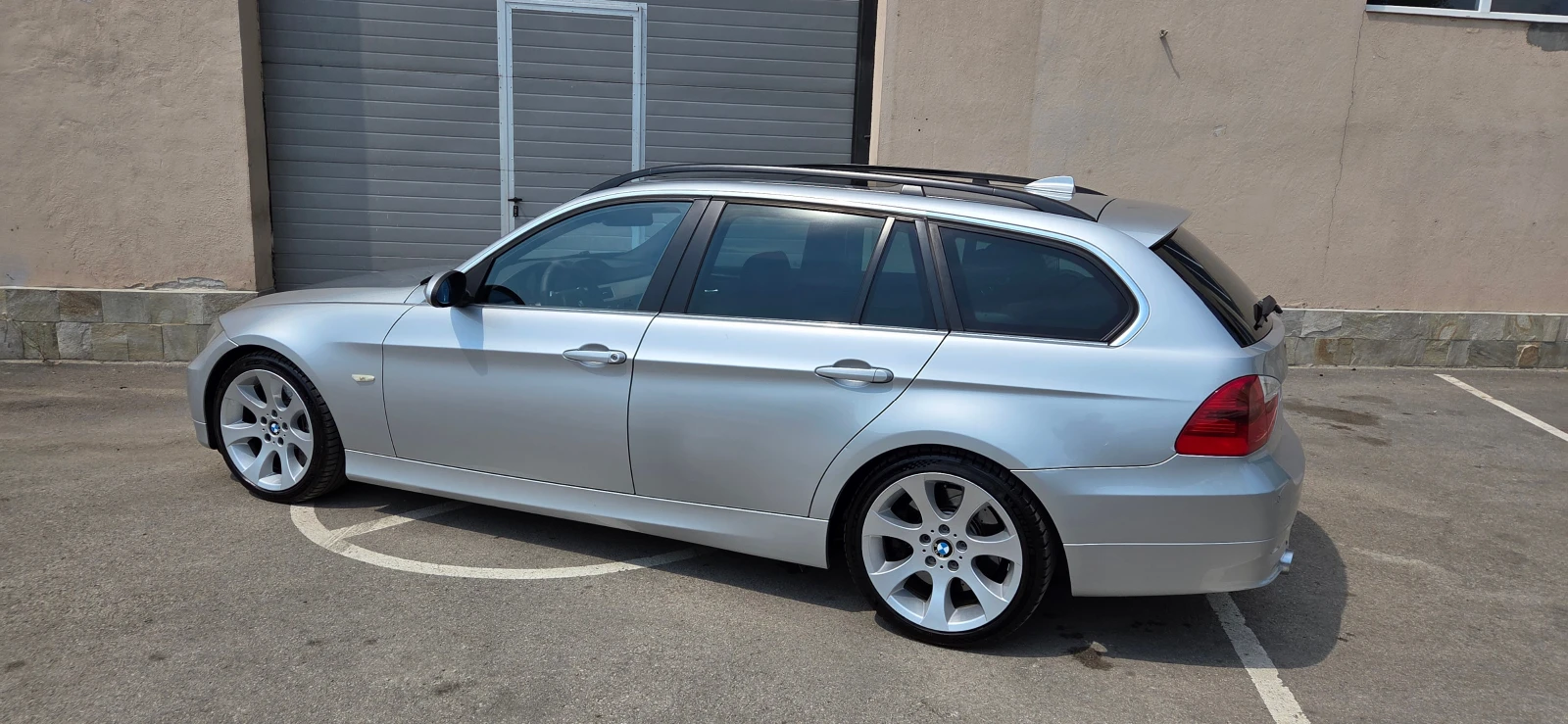 BMW 335 E91 | Mobile.bg   11