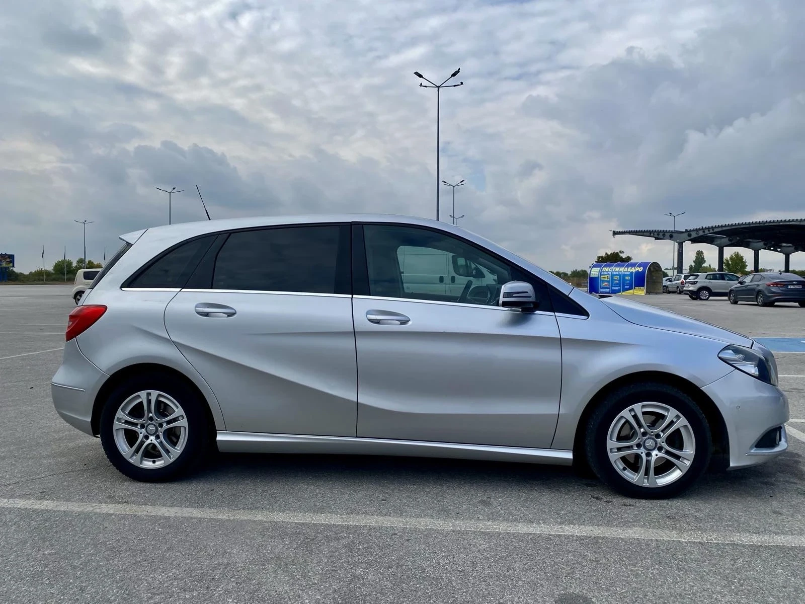 Mercedes-Benz B 180  - изображение 6