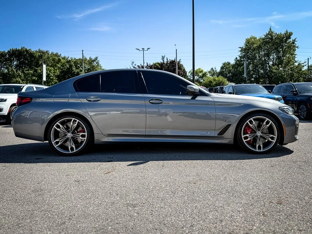 BMW 550 i xDrive * АвтоКредит* (ЦЕНА ДО  БГ) - изображение 4
