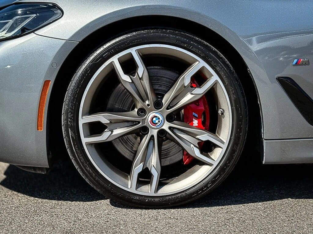BMW 550 i xDrive * АвтоКредит* (ЦЕНА ДО  БГ) - изображение 9