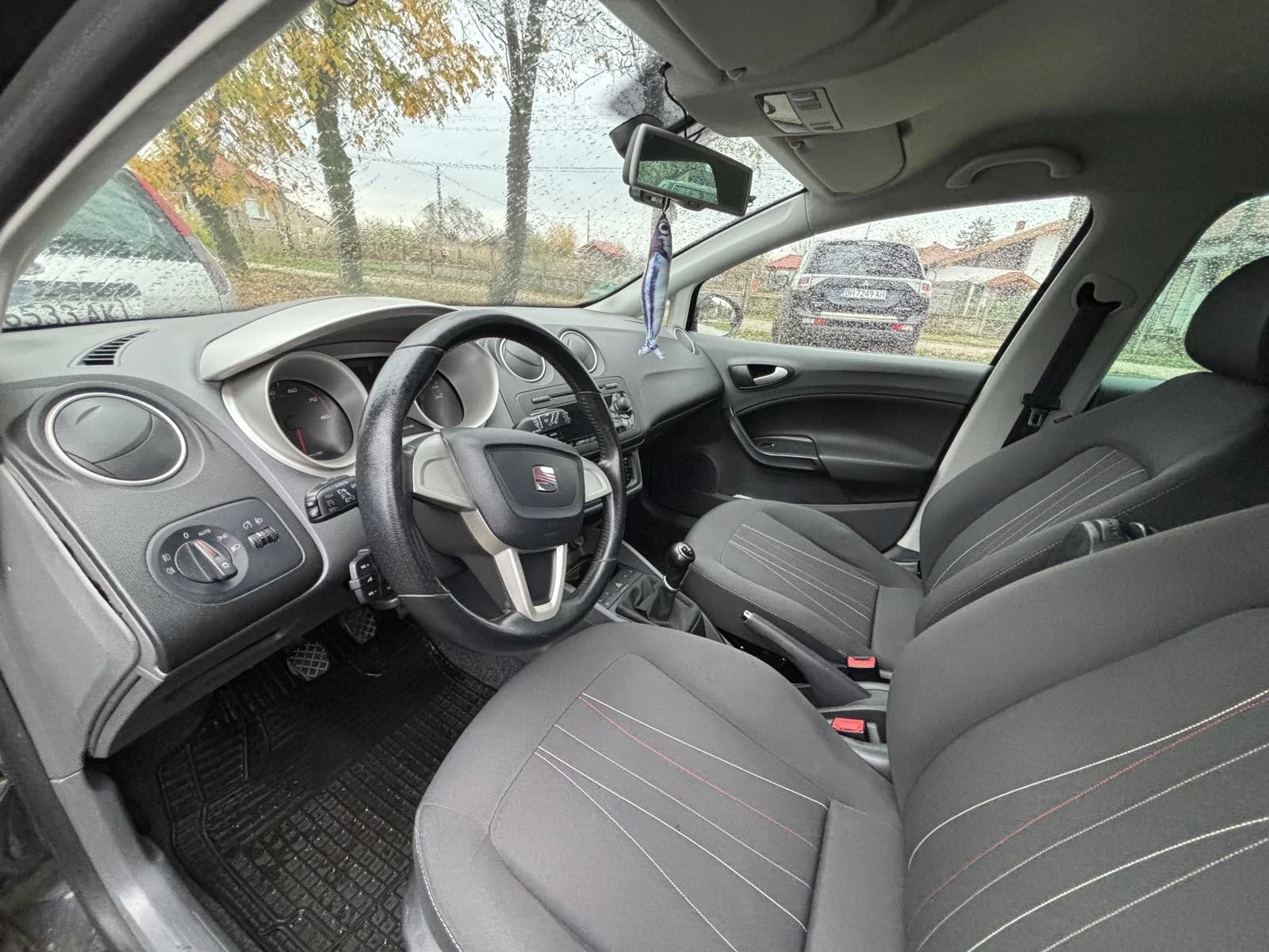 Seat Ibiza  - изображение 10