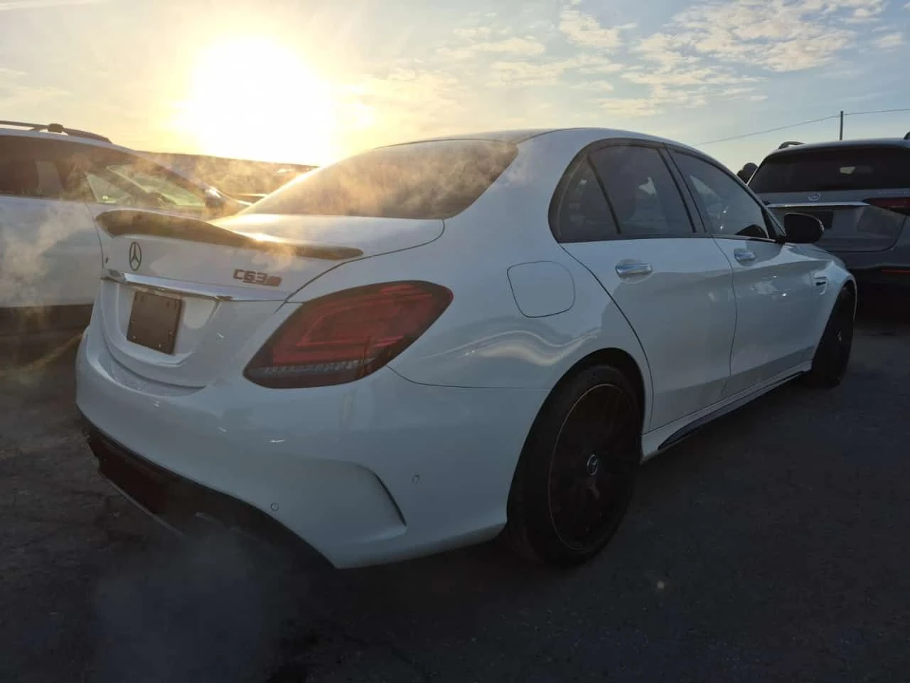 Mercedes-Benz C 63 AMG S| DISTRONIC| 360| BURMESTER| ПОДГРЕВ| CARFAX - изображение 4