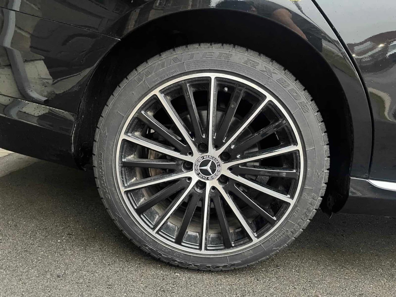 Mercedes-Benz C 300 * АВТО КРЕДИТ* ЦЕНА ДО БГ * СЕРВИЗНА ИСТОРИЯ * , снимка 6 - Автомобили и джипове - 53815191