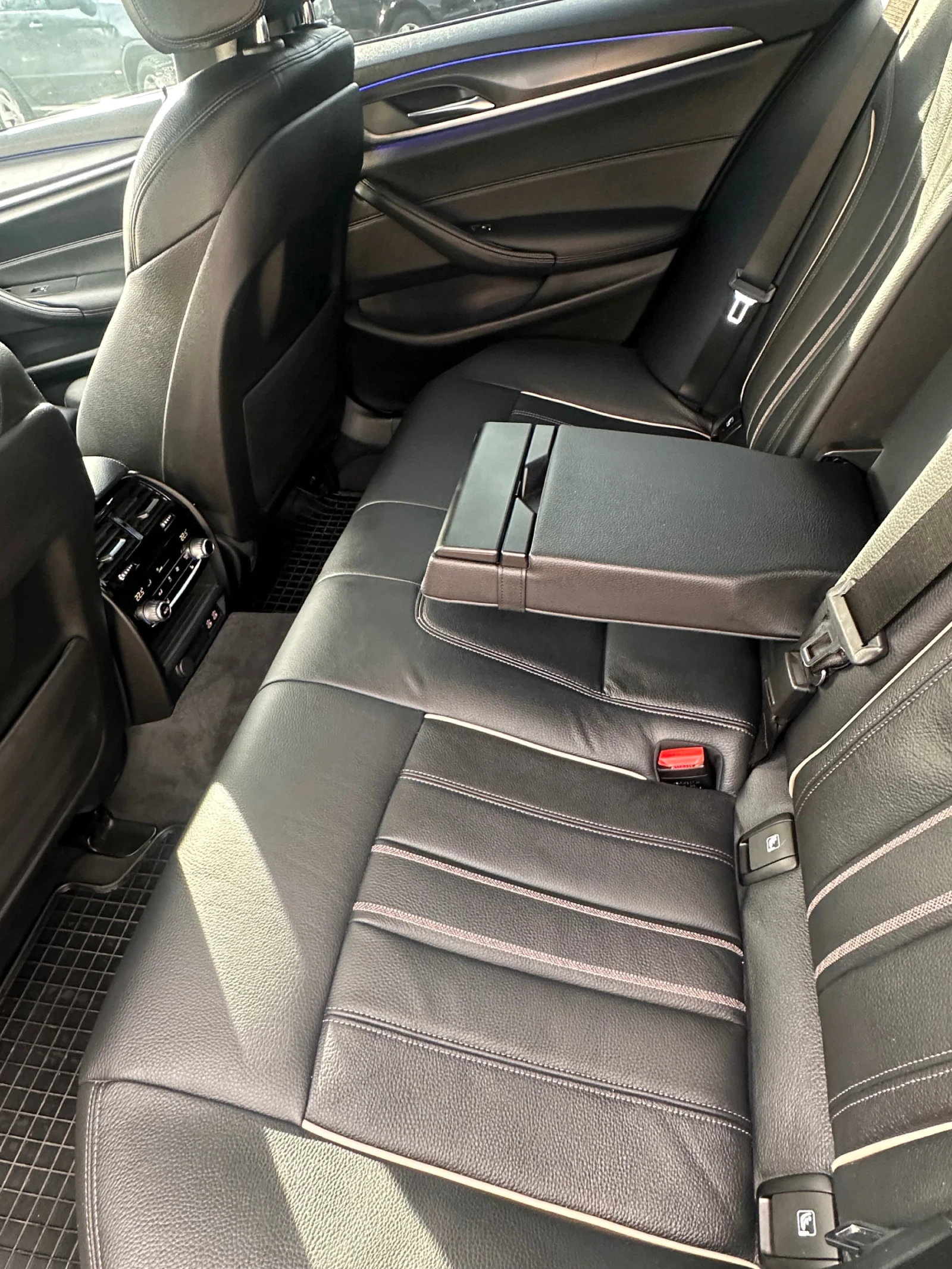 BMW 530 D M-PAKET, снимка 16 - Автомобили и джипове - 53854683