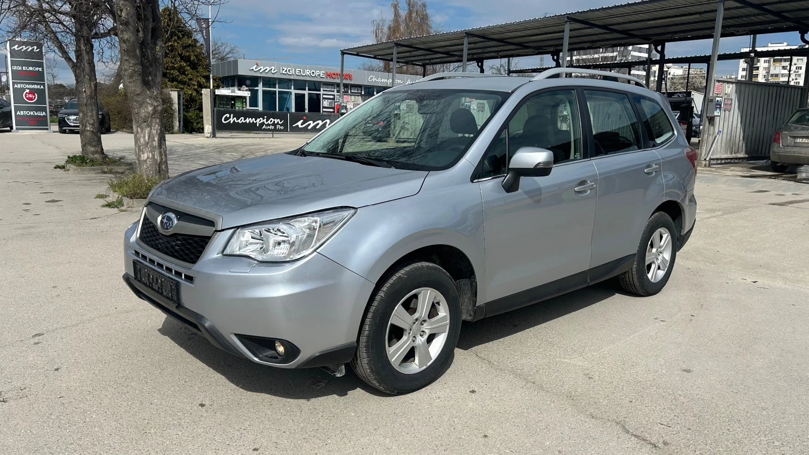 Subaru Forester 2.0i Швейцария, снимка 2 - Автомобили и джипове - 54068537