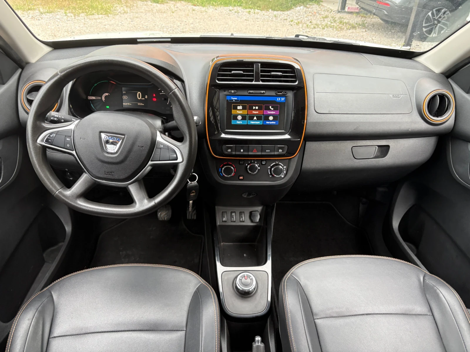 Dacia Spring Comfort Plus 45 CCS Гаранция , снимка 13 - Автомобили и джипове - 54780331
