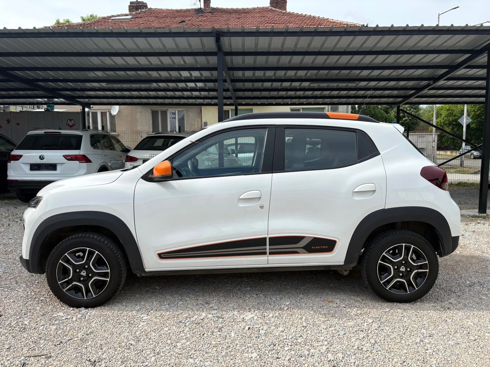 Dacia Spring Comfort Plus 45 CCS Гаранция , снимка 2 - Автомобили и джипове - 54780331