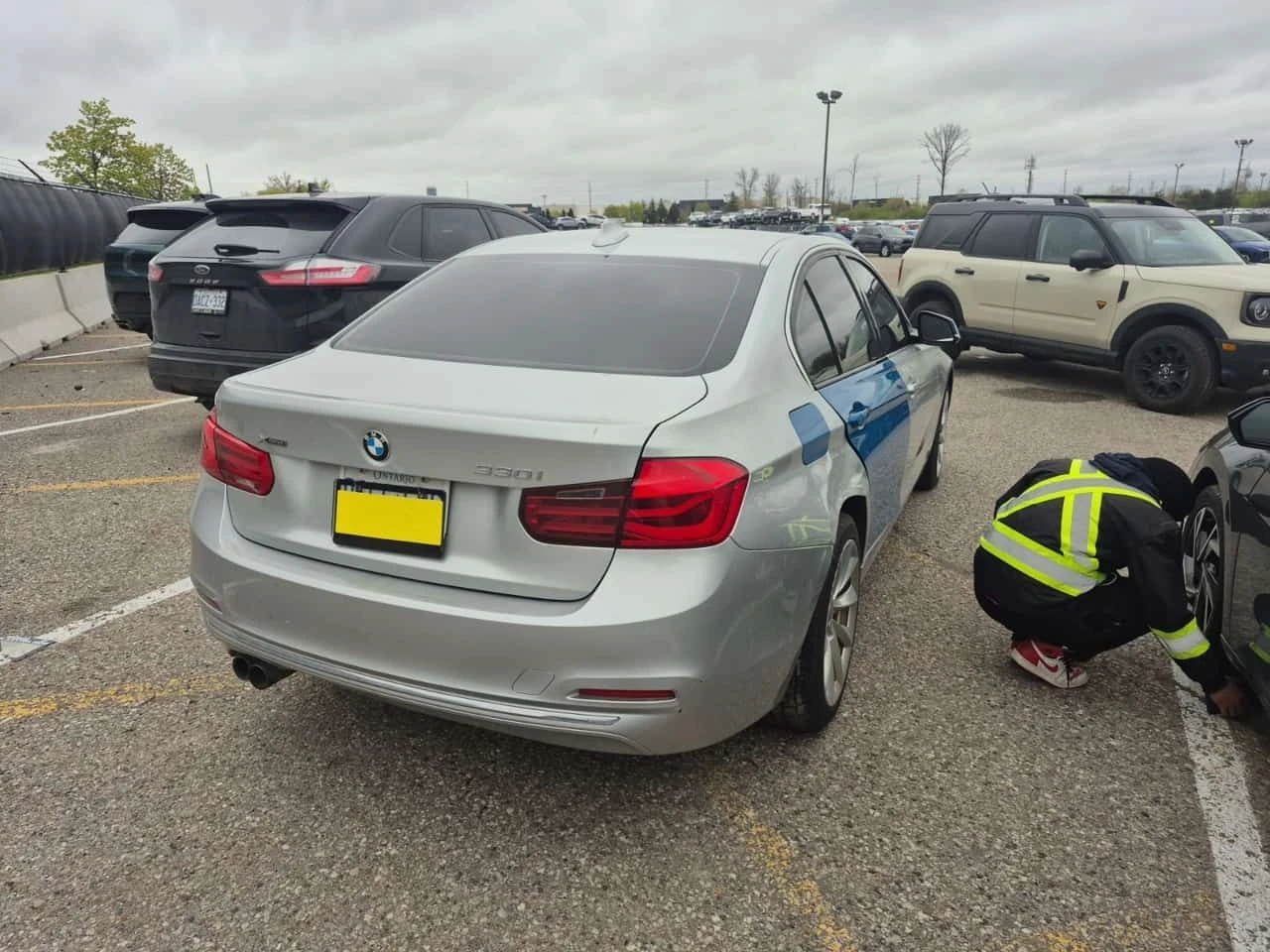 BMW 330 * XDRIVE * АВТОКРЕДИТ БЕЗ ПЪРВОНАЧАЛНА ВНОСКА, снимка 3 - Автомобили и джипове - 54864113