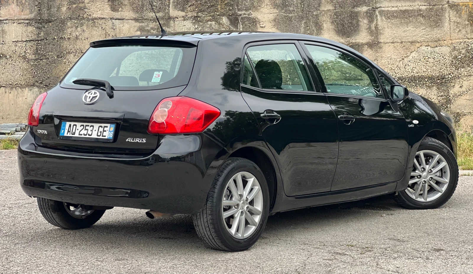 Toyota Auris 2.0 D4D 126 кс. NAVI, снимка 6 - Автомобили и джипове - 54877493