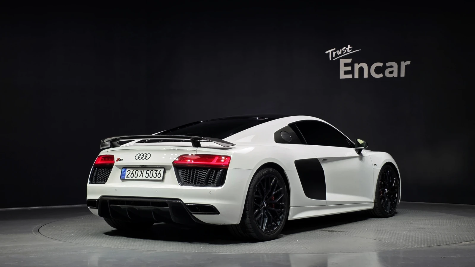 Audi R8 V10 Plus* КРАЙНА ЦЕНА, снимка 2 - Автомобили и джипове - 55238009
