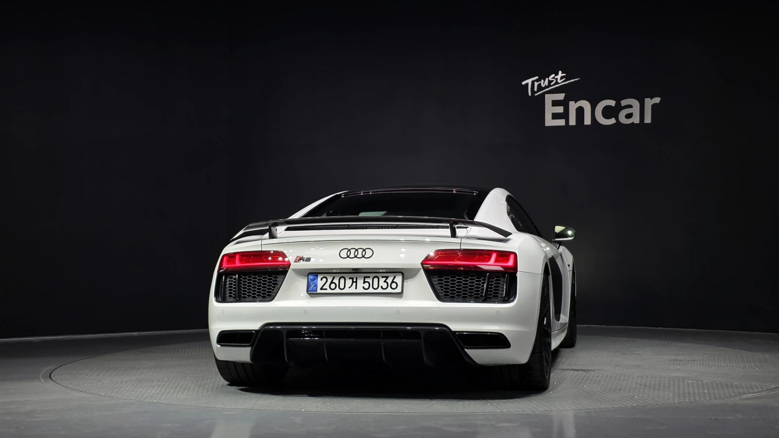 Audi R8 V10 Plus* КРАЙНА ЦЕНА, снимка 4 - Автомобили и джипове - 55238009
