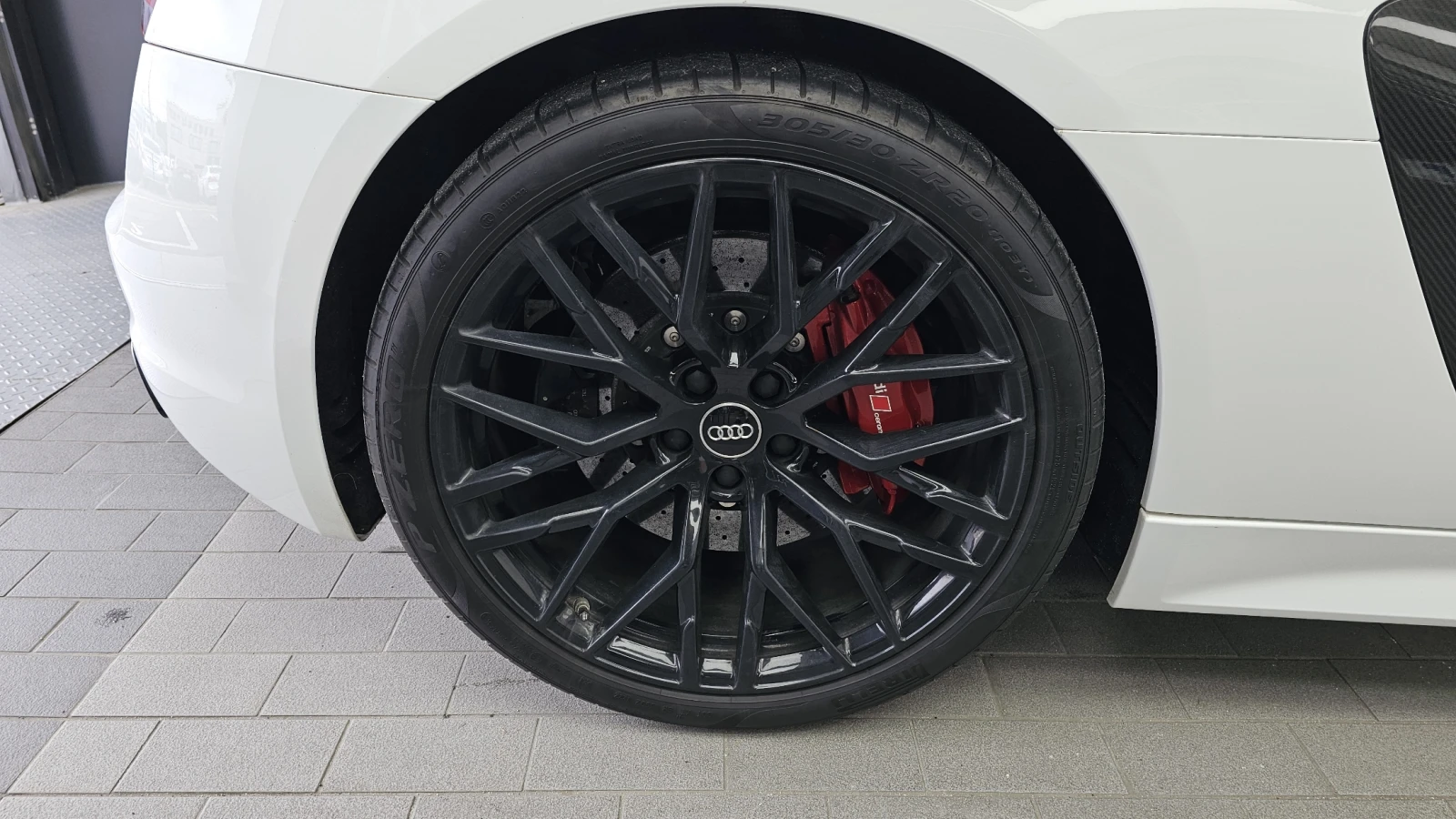 Audi R8 V10 Plus* КРАЙНА ЦЕНА, снимка 5 - Автомобили и джипове - 55238009
