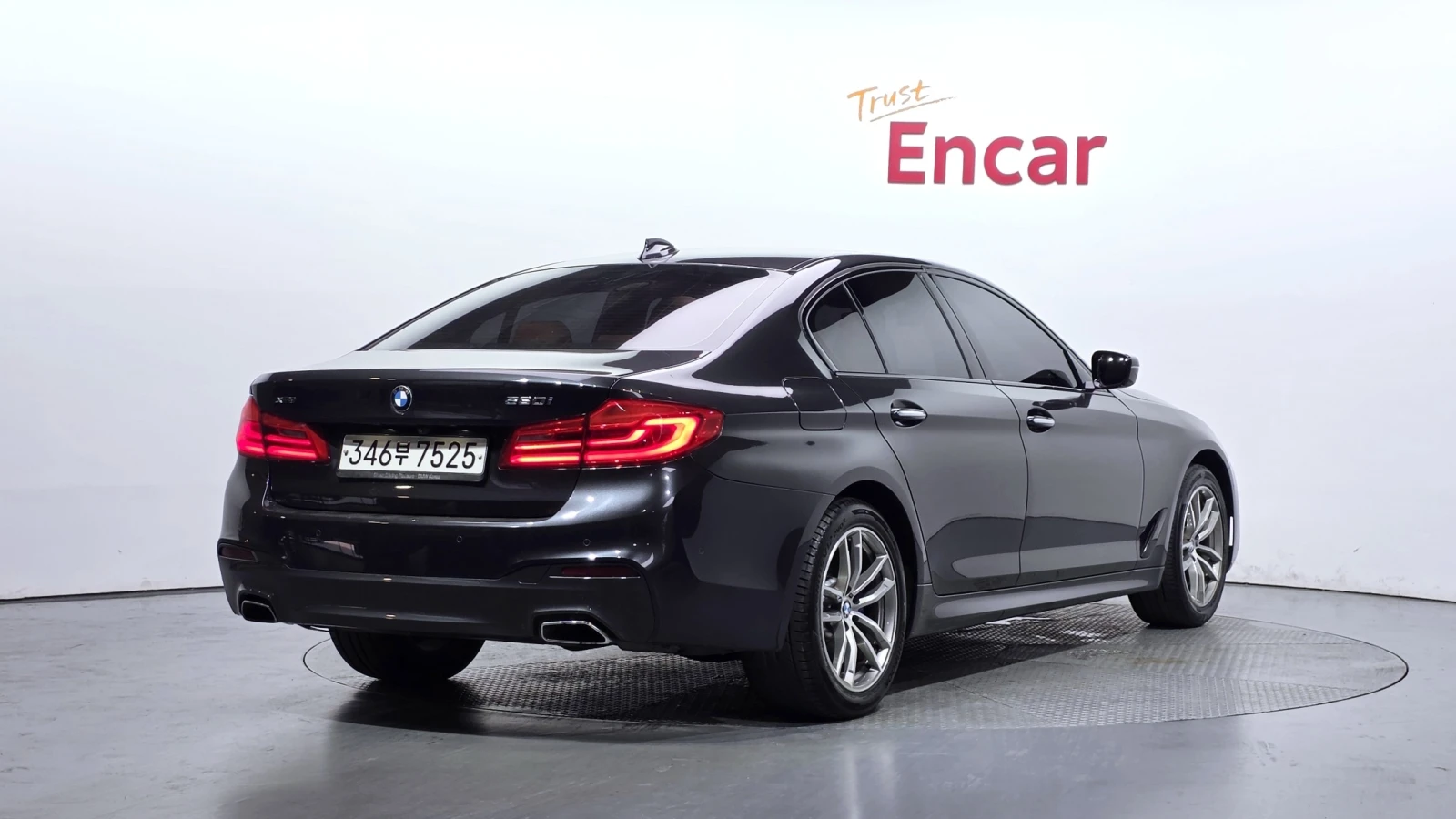 BMW 530 М ПАКЕТ/ПОДГРЕВ/ШИБЕДАХ/ПАМЕТ/ПОДГРЕВ/ДИСТ, снимка 2 - Автомобили и джипове - 55279421
