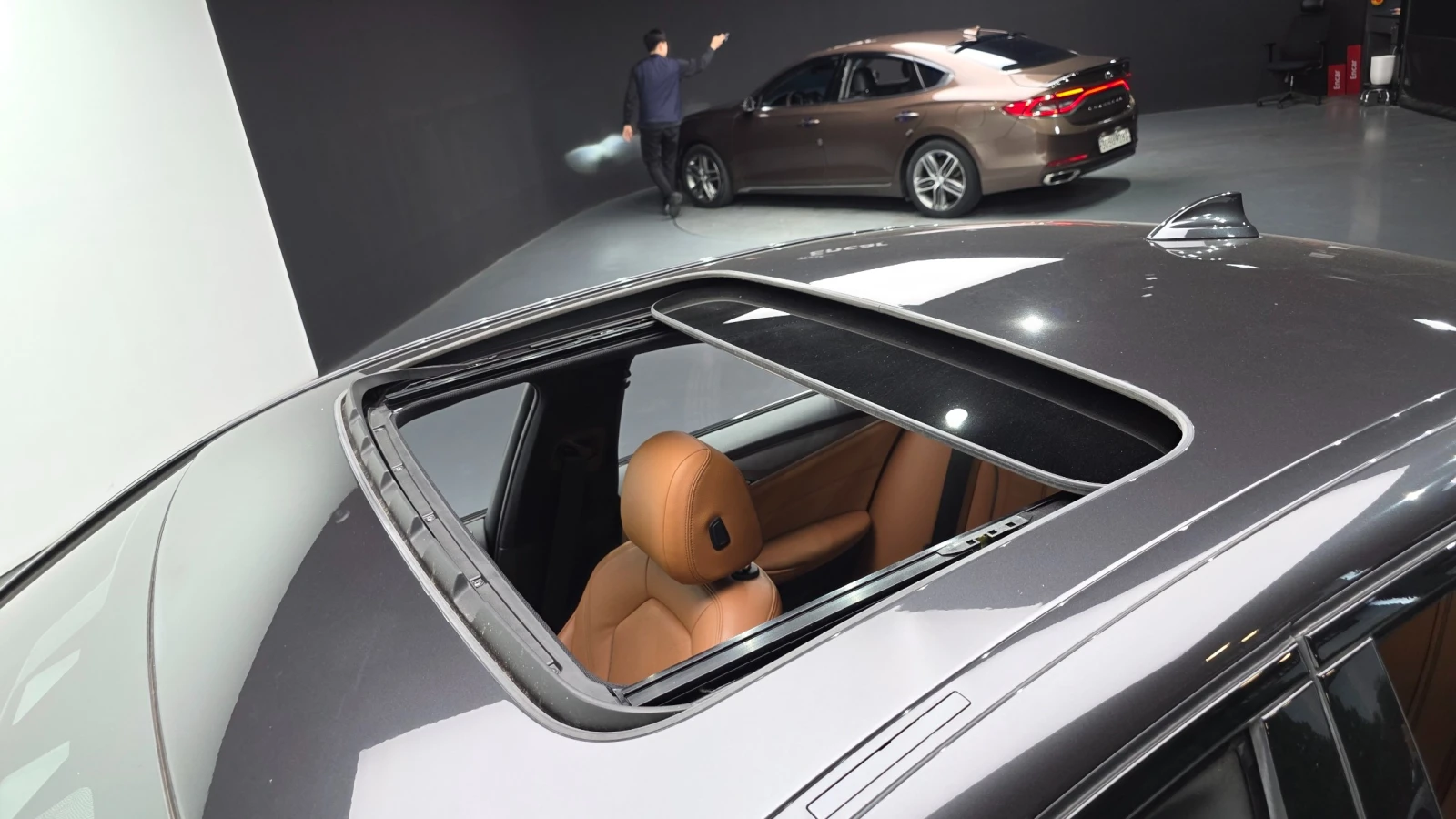 BMW 530 М ПАКЕТ/ПОДГРЕВ/ШИБЕДАХ/ПАМЕТ/ПОДГРЕВ/ДИСТ, снимка 11 - Автомобили и джипове - 55279421