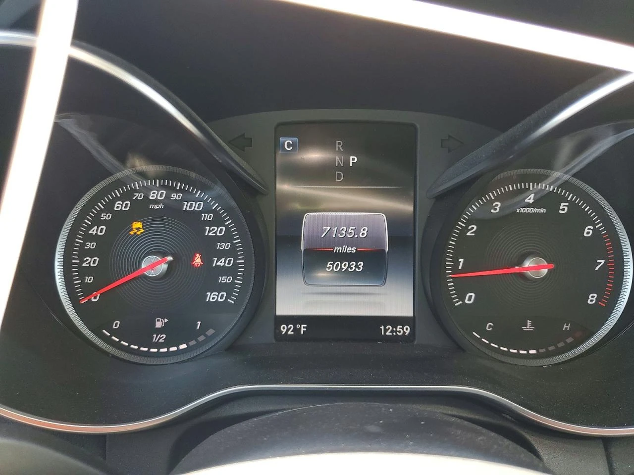 Mercedes-Benz C 300 AMG-LINE* BURMESTER* КАМЕРА* ПОДГРЕВ* SUNROOF* , снимка 9 - Автомобили и джипове - 55529621