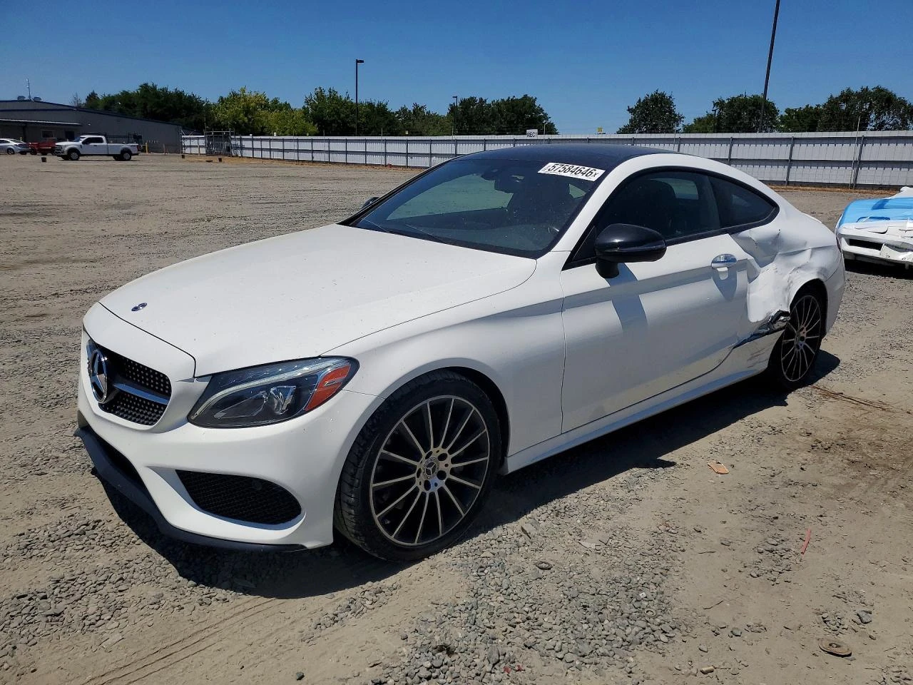 Mercedes-Benz C 300 AMG-LINE* BURMESTER* КАМЕРА* ПОДГРЕВ* SUNROOF* , снимка 2 - Автомобили и джипове - 55529621