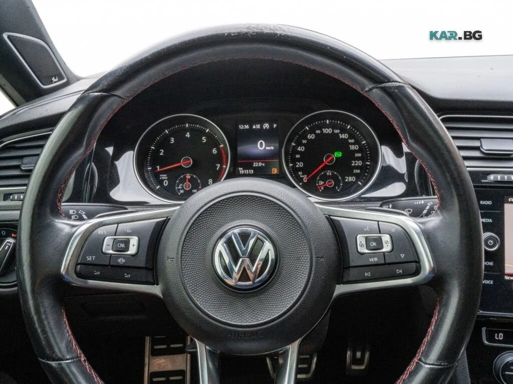 VW Golf АвтоКредит * (ЦЕНА ДО БГ), снимка 15 - Автомобили и джипове - 56087019