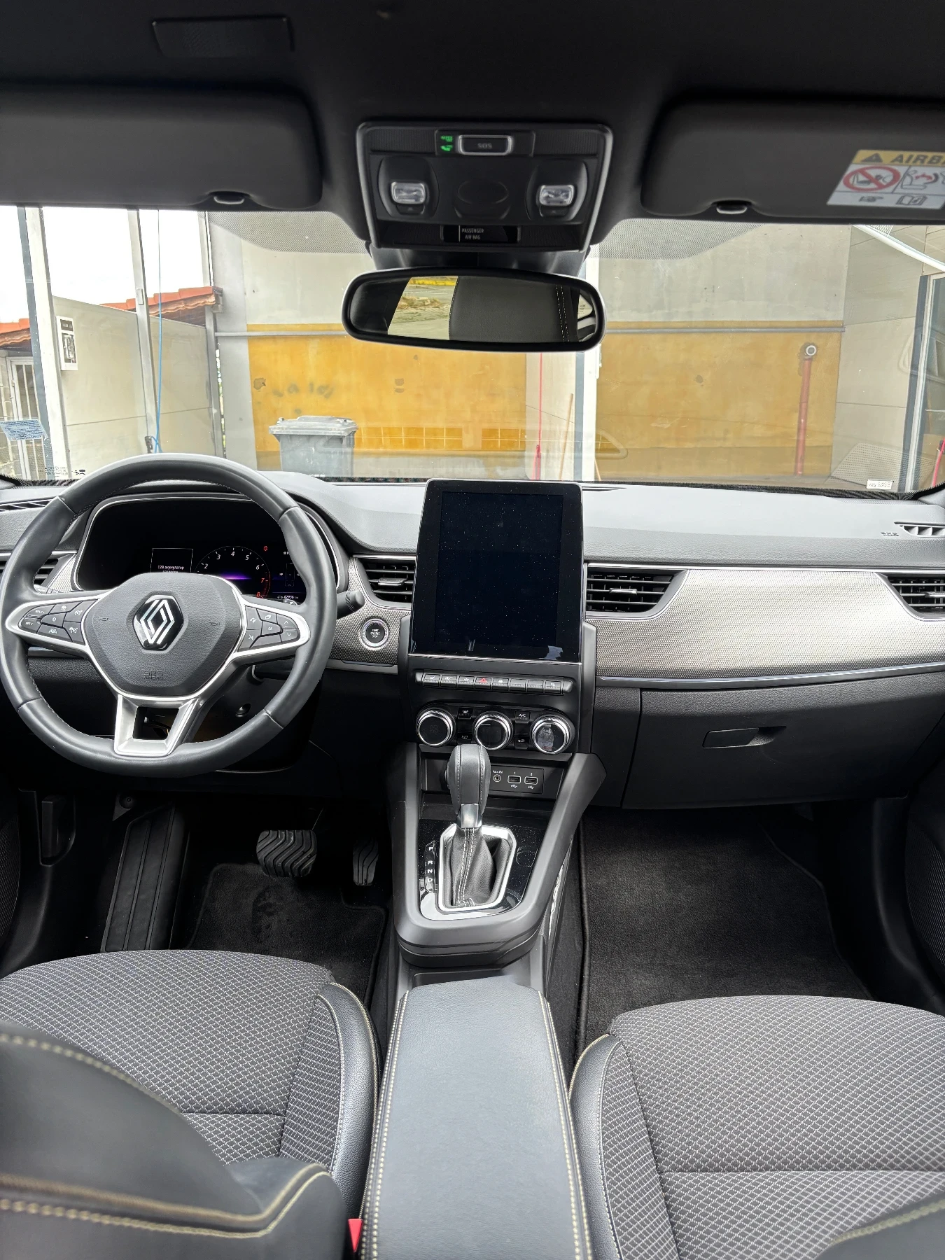 Renault Arkana mild hybrid EDC, снимка 6 - Автомобили и джипове - 56226847