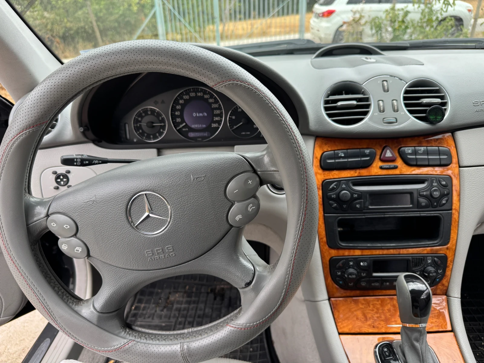 Mercedes-Benz CLK, снимка 12 - Автомобили и джипове - 56261727