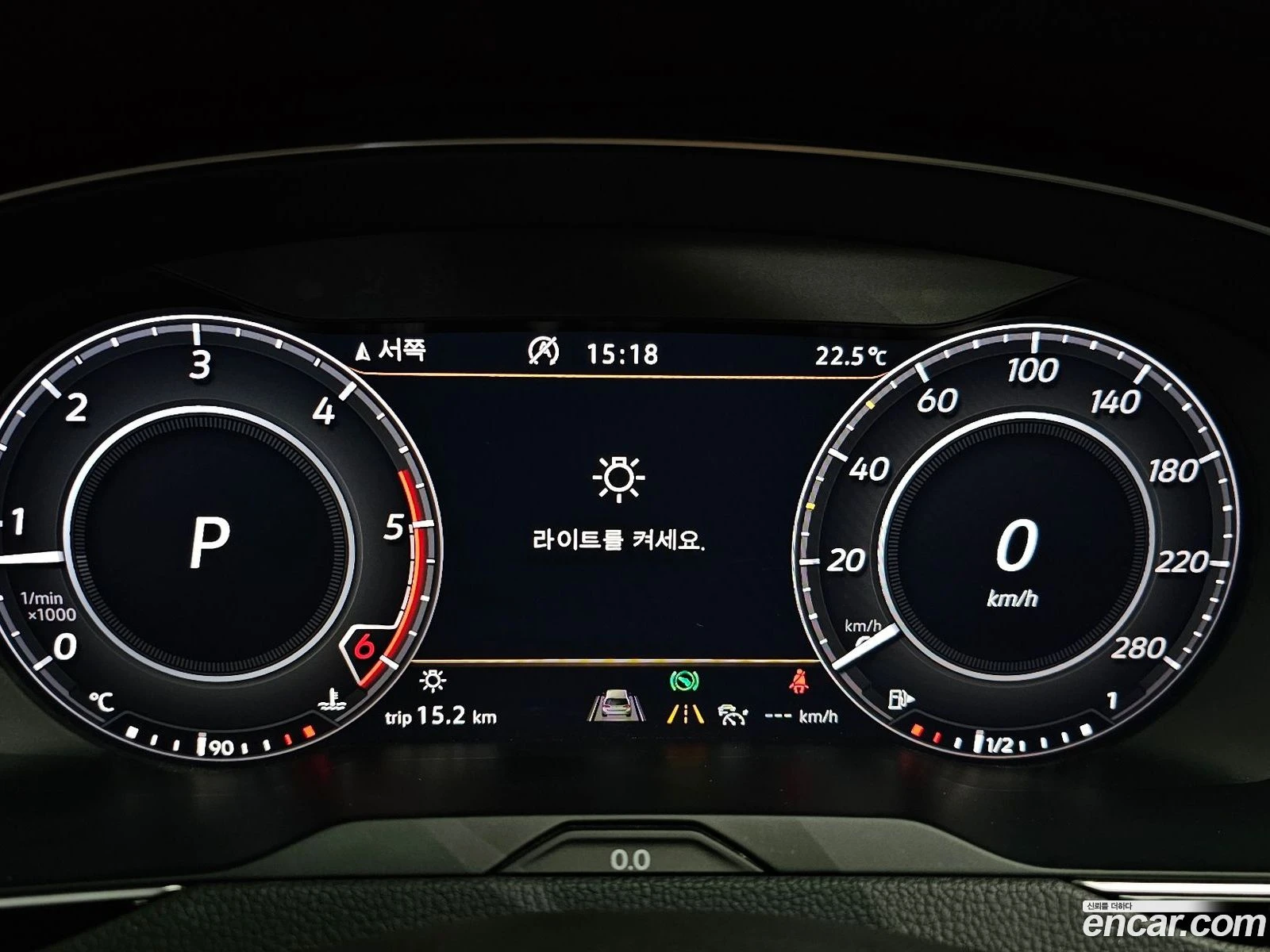 VW Arteon 2.0 TDI Prestige, снимка 8 - Автомобили и джипове - 56570533